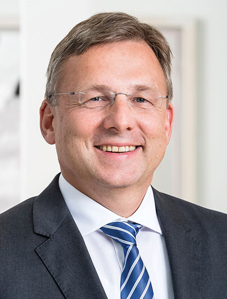 Dr Björn-Axel Dißars